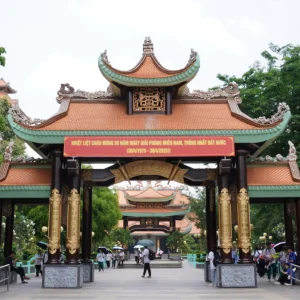 TP. HỒ CHÍ MINH – CỦ CHI – ĐỘNG CỦ CHI (2N1Đ)